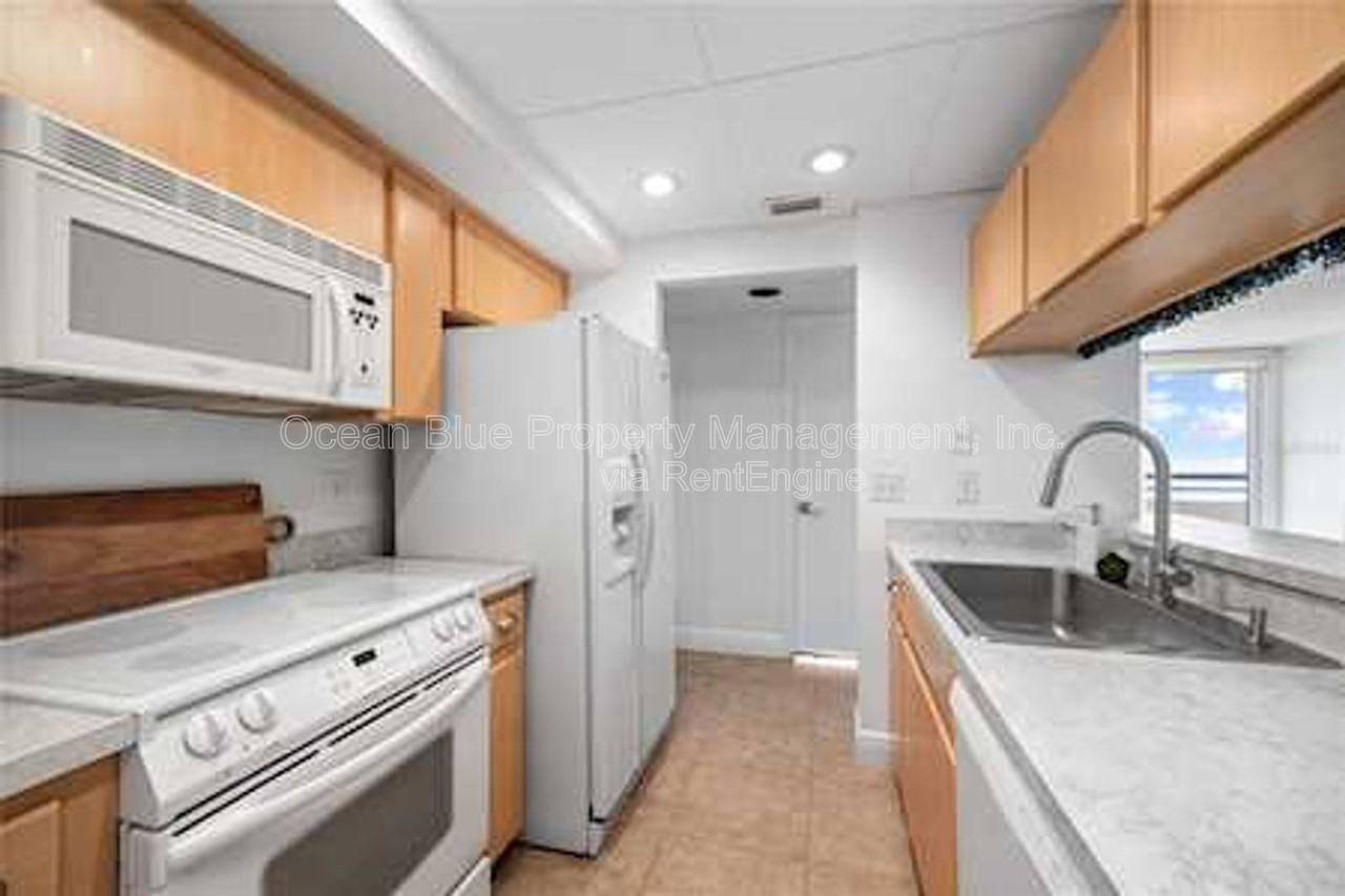 5700 Mariner St #505 - Photo 4 of 14