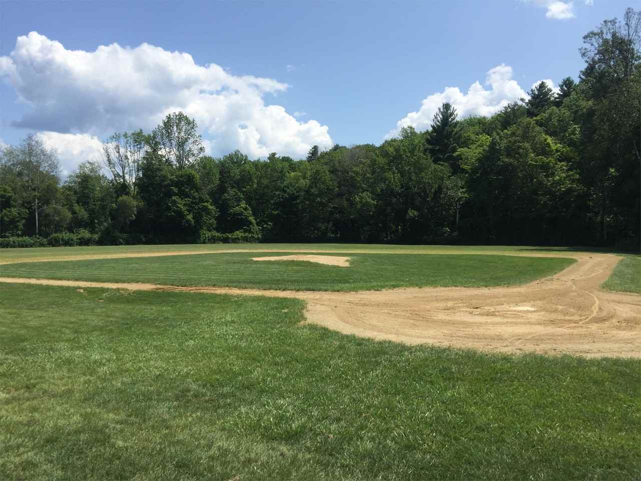 541 Main St #3 - Photo 5 of 24