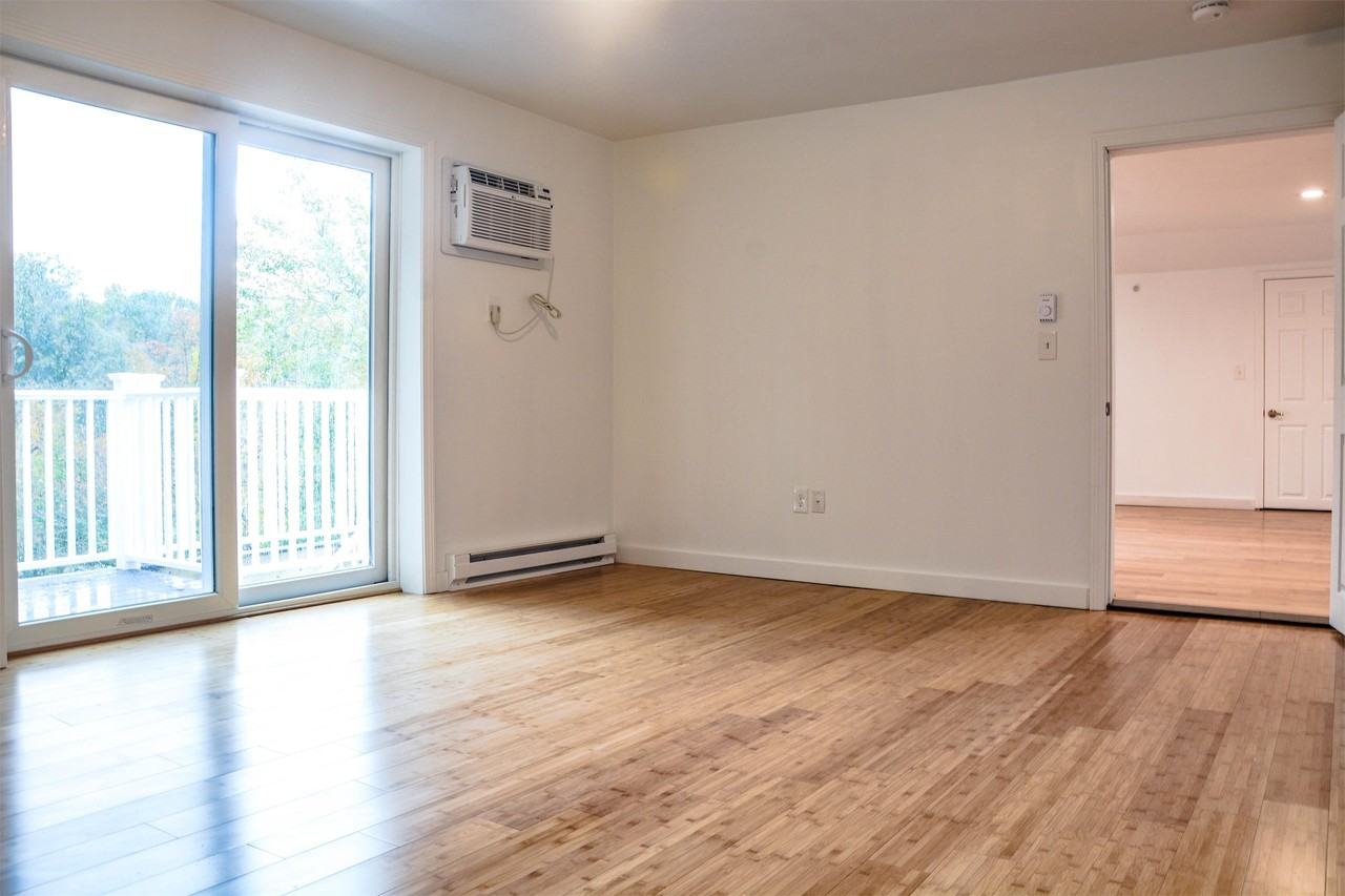 541 Main St #3 - Photo 7 of 24