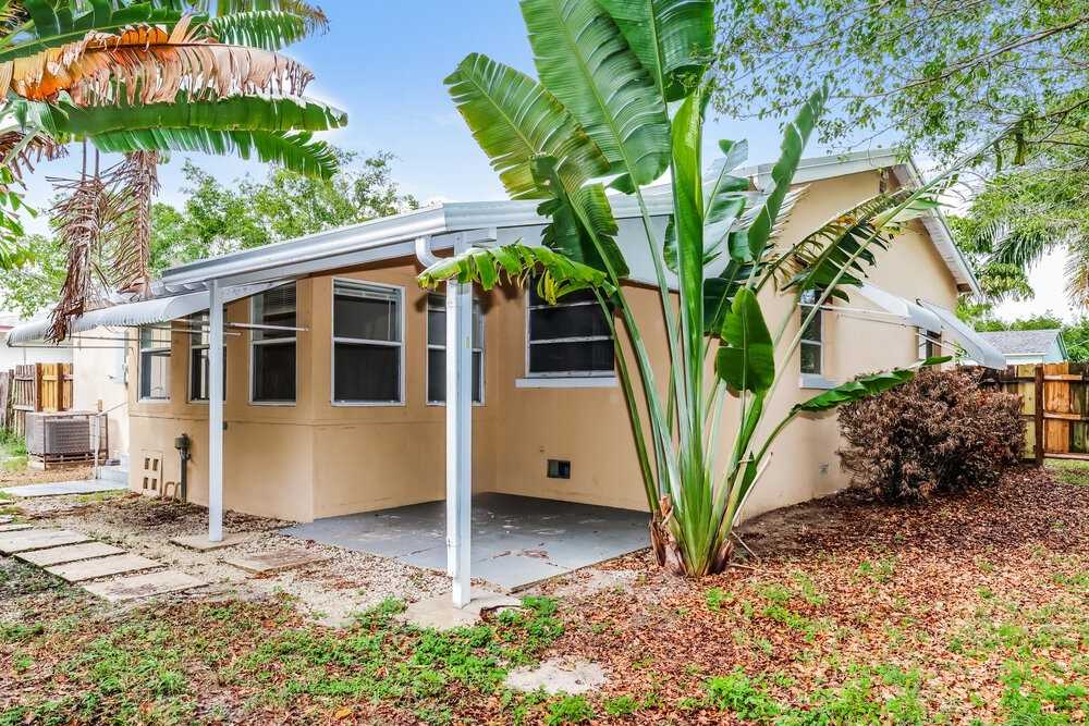 195 E 28th St - Photo 4 of 16