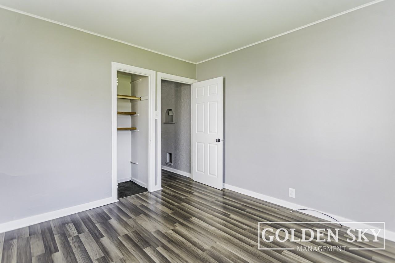 1516 N Wheeling Ave #2 - Photo 5 of 18