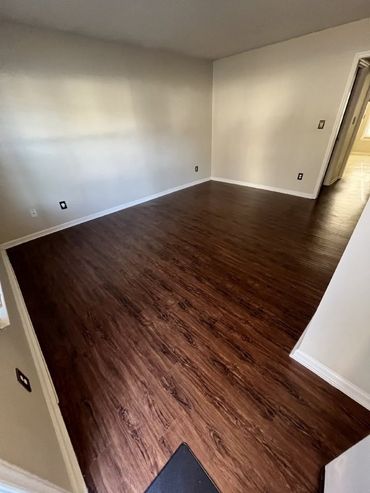 2551 Ambassador Ct - Photo 2 of 15