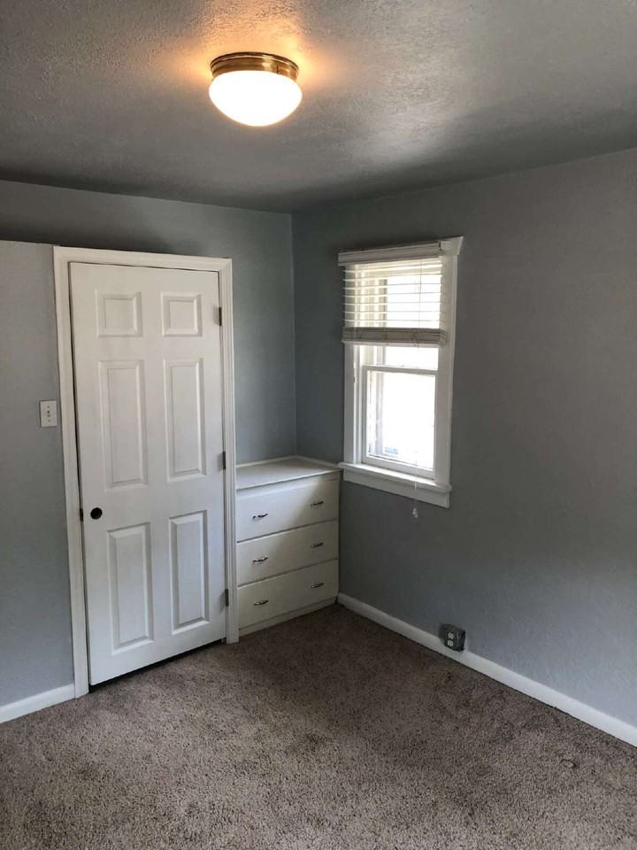 450 East 300 North - Photo 2 of 24