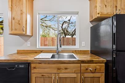 535 Se Sheridan Rd #U - Photo 5 of 19