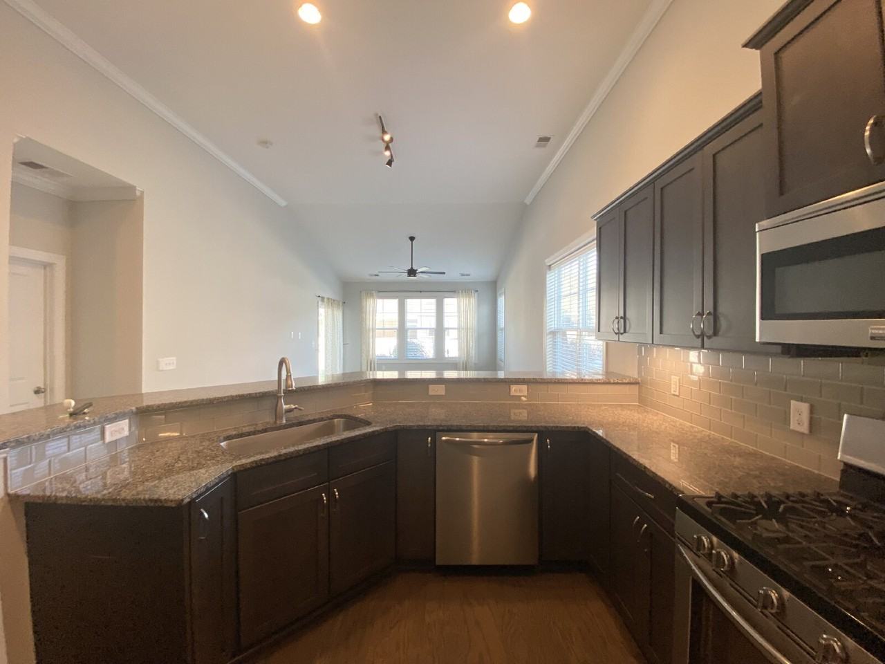 255 Wooden Wheel Ln - Photo 7 of 18