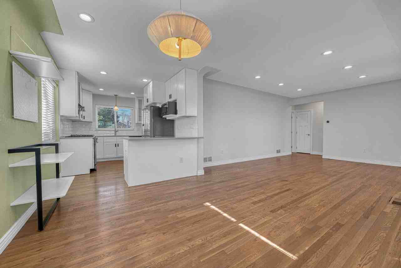 2951 Elm St - Photo 4 of 50