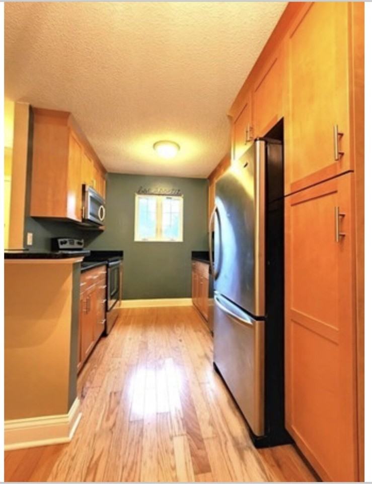 7 Nancy Road - Photo 3 of 10