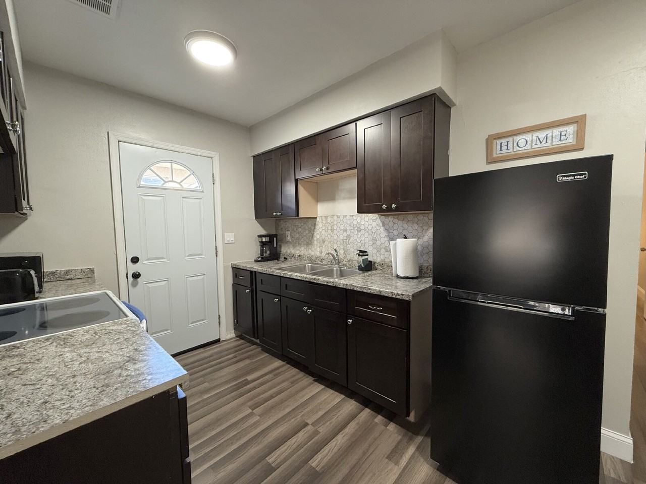305 S Lincoln Ave - Photo 6 of 13