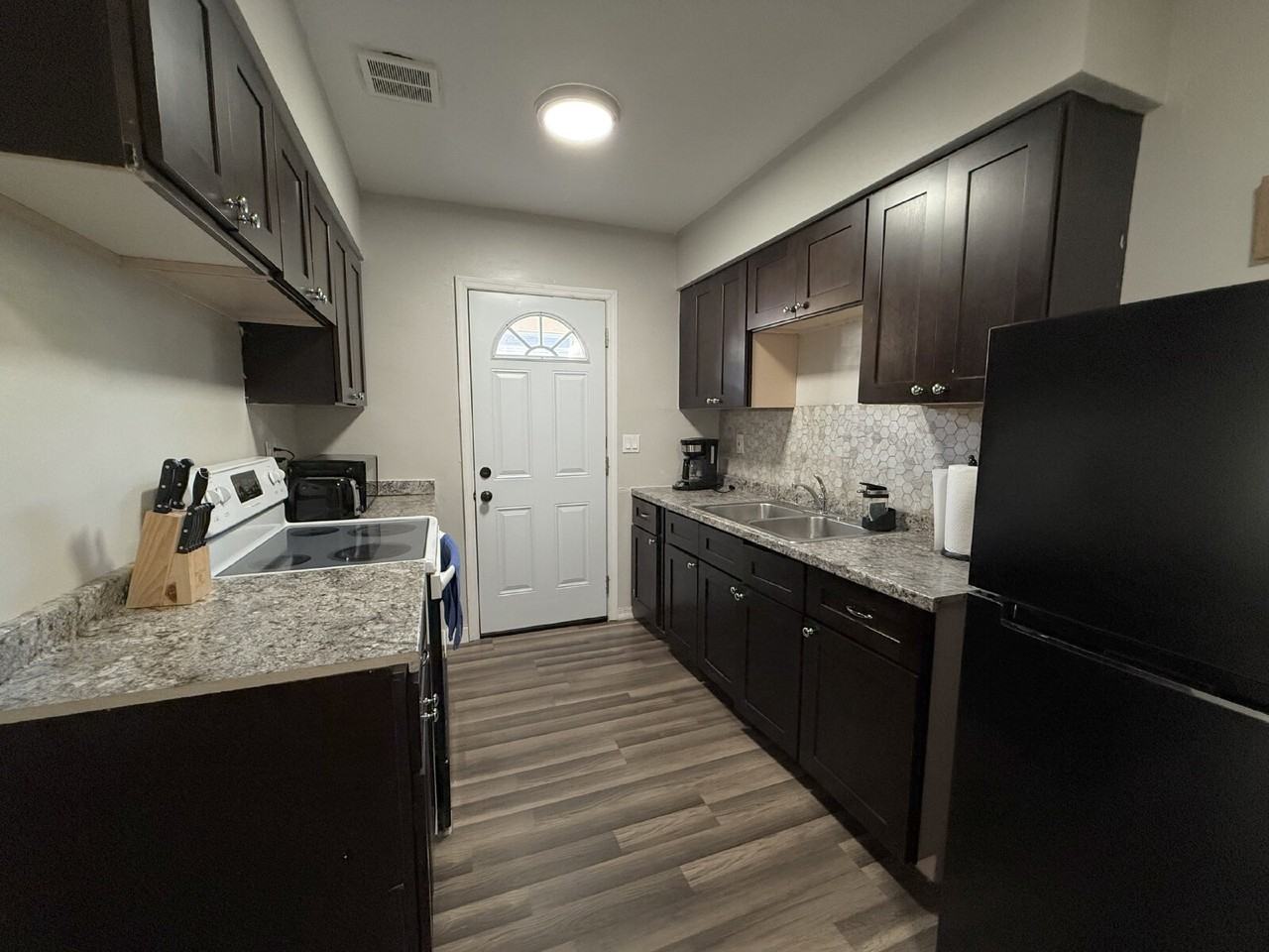 305 S Lincoln Ave - Photo 7 of 13