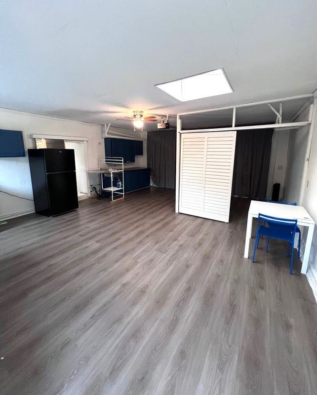 8607 Dunlap Crossing Road - Photo 2 of 8