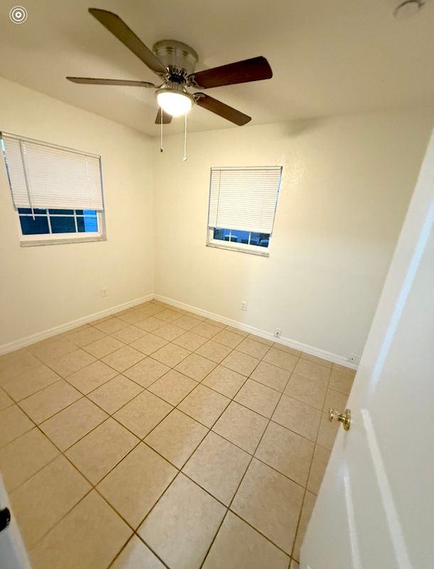 1030 Scott Street - Photo 2 of 5