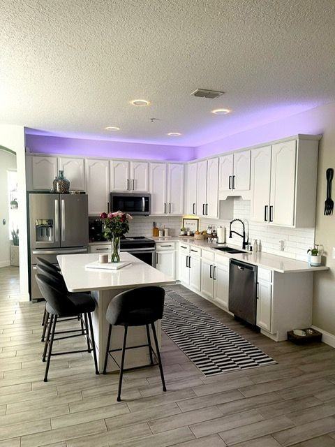 10400 Eastpark Woods Drive - Photo 5 of 28