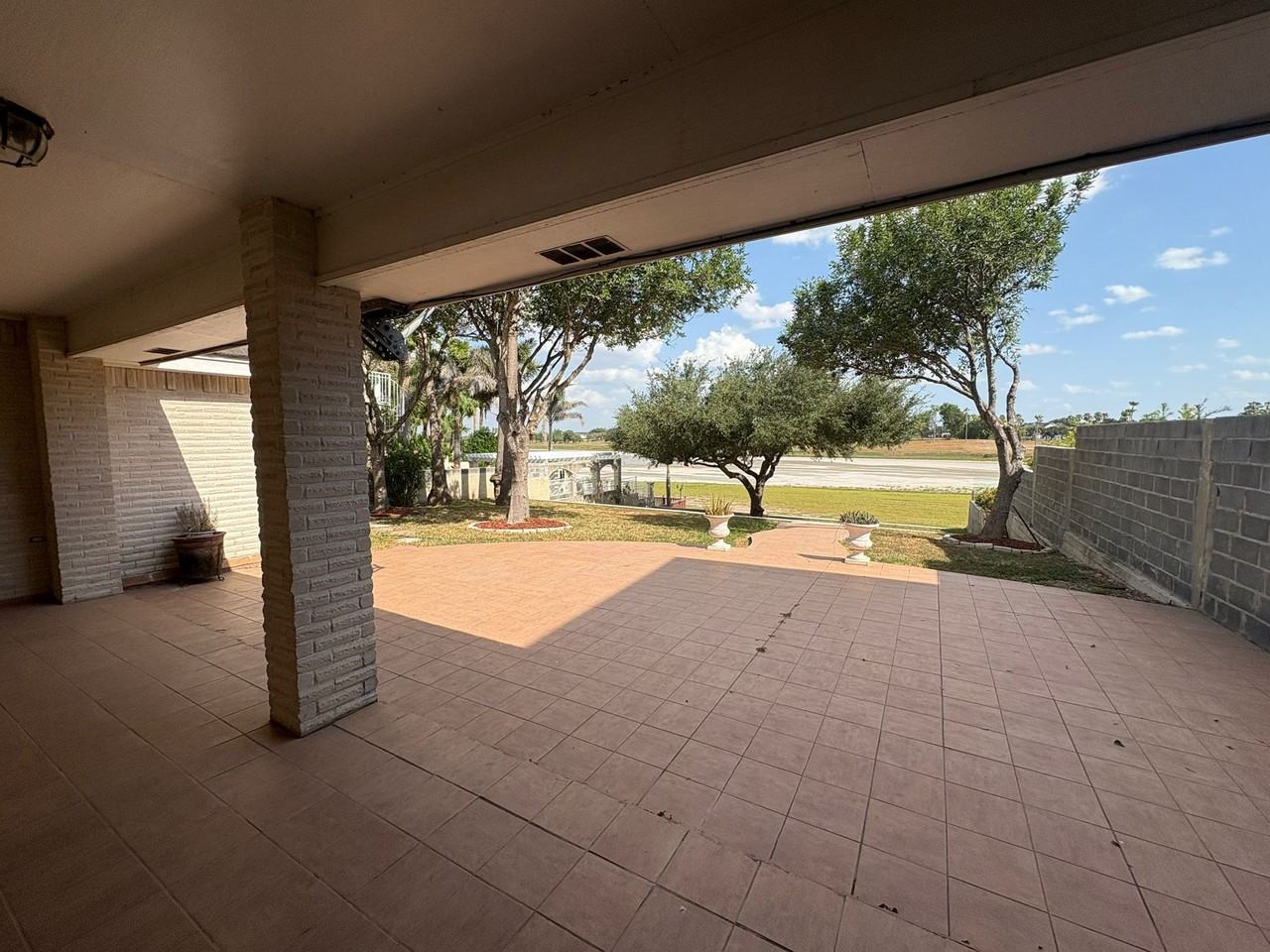 210 Rio Grande Dr - Photo 5 of 16