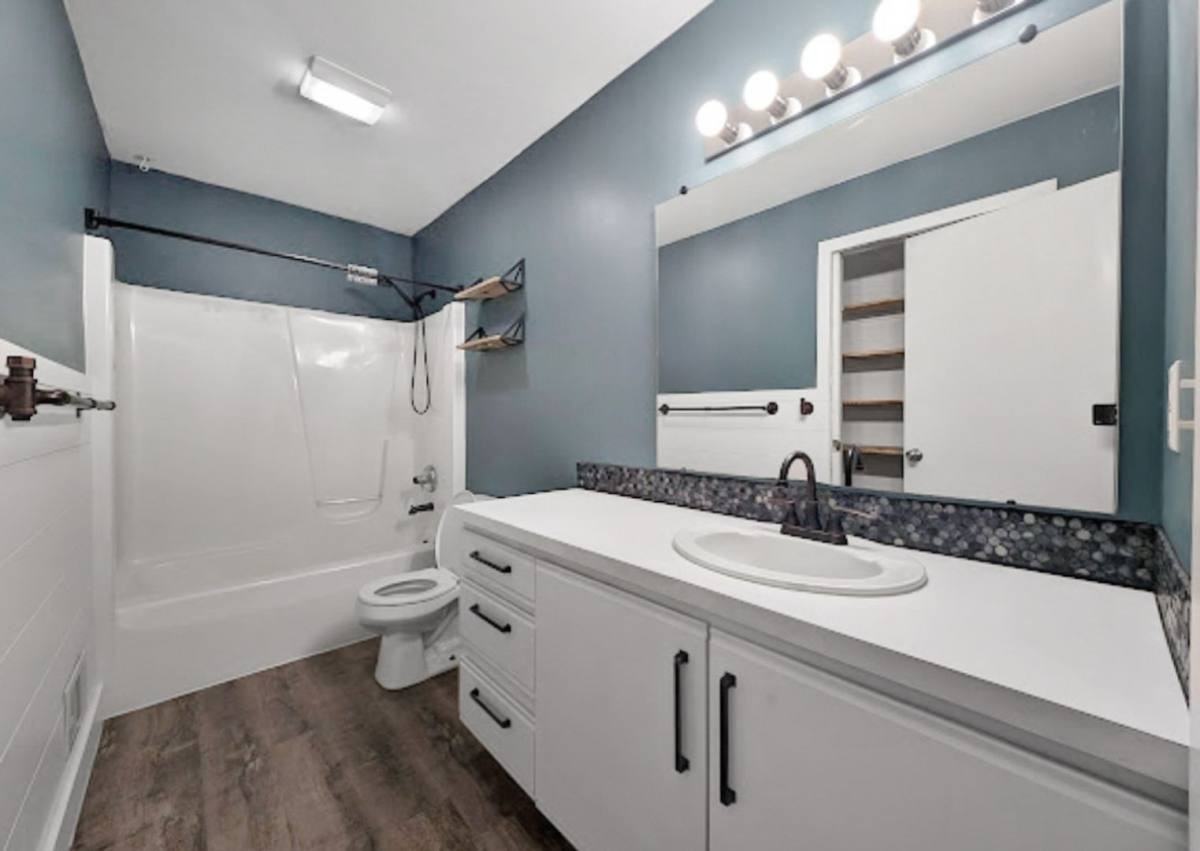 3612 13 Mile Rd Ne - Photo 3 of 10