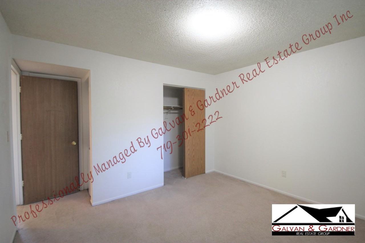 1180 Chiricahua Loop #6 - Photo 5 of 7