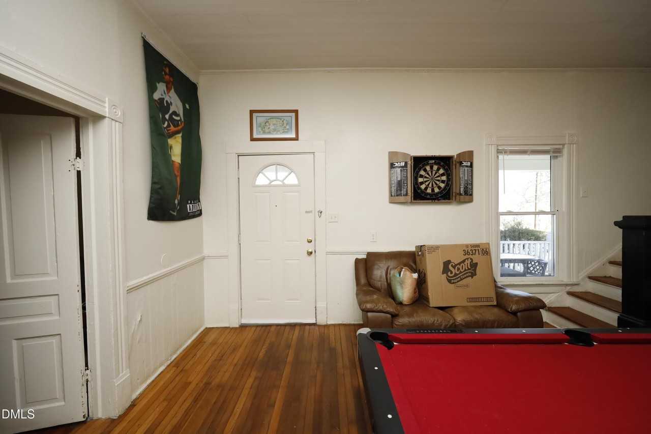 807 Wilkerson Ave - Photo 3 of 15