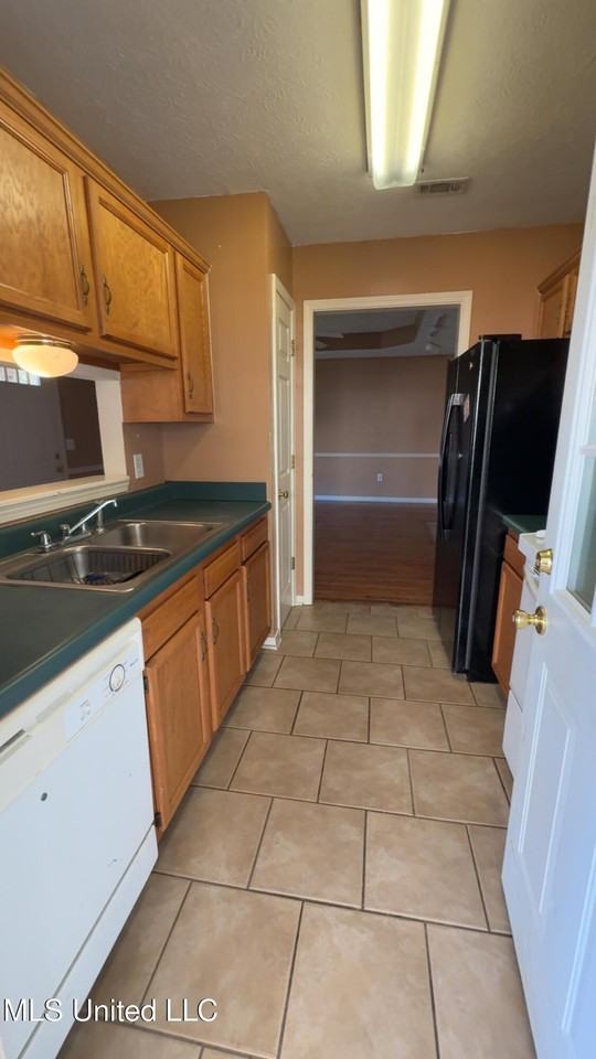 1531 Chelsea Ln - Photo 4 of 25