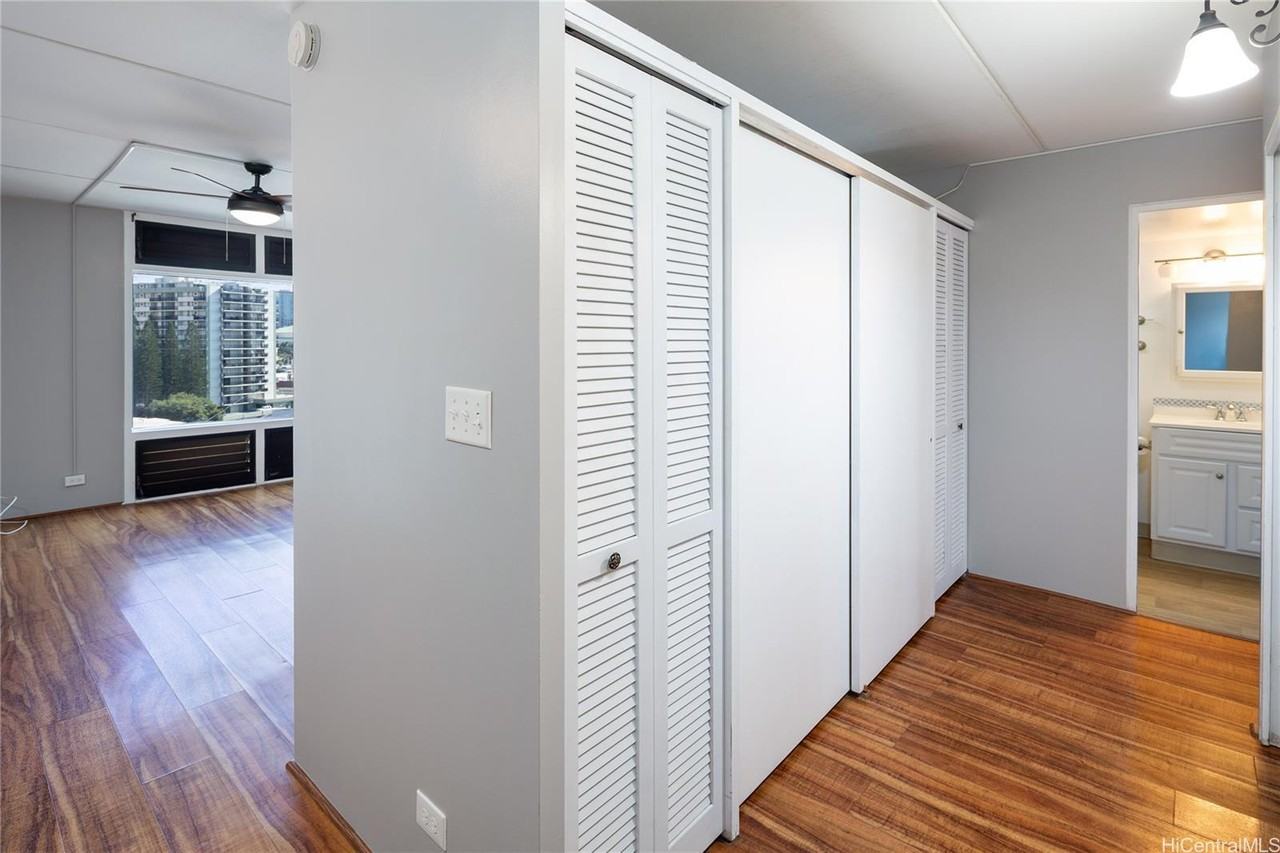 910 Ahana Street #1001 - Photo 4 of 18