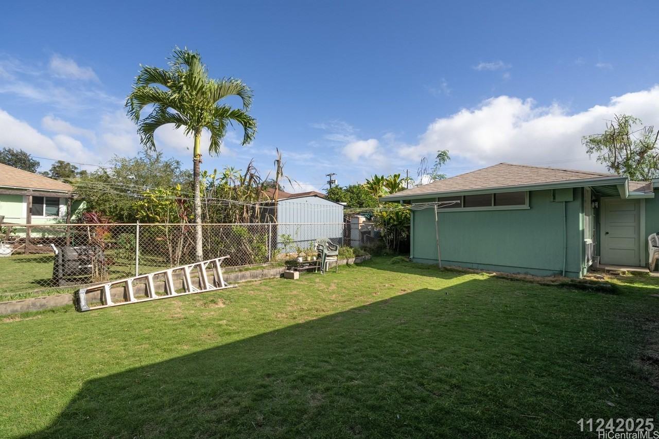 1136 Club Drive - Photo 2 of 15