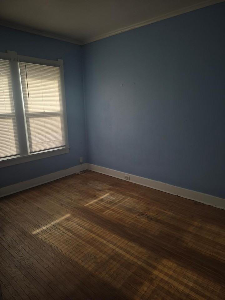 835 Hampton Ave #2 - Photo 6 of 7