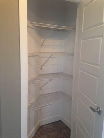 9806 - 89 Street - Unit B - Photo 5 of 14