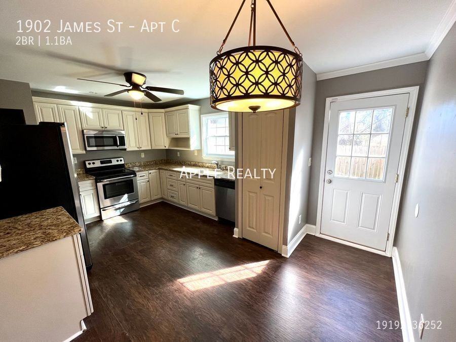 1902 James Street #C - Photo 5 of 13