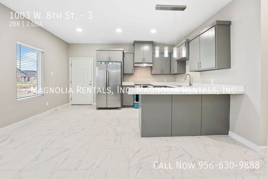 1003 W 8th St #3 - Photo 5 of 19