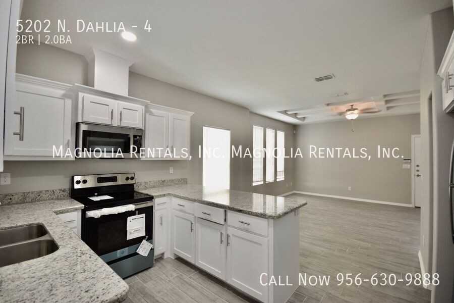 5202 N Dahlia St #4 - Photo 6 of 15