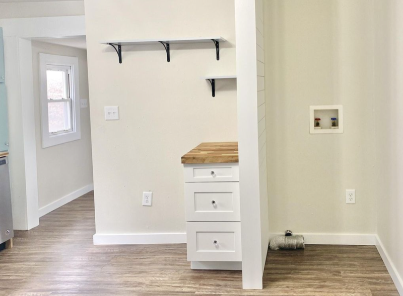 1235 Iredell Ave - Photo 5 of 14