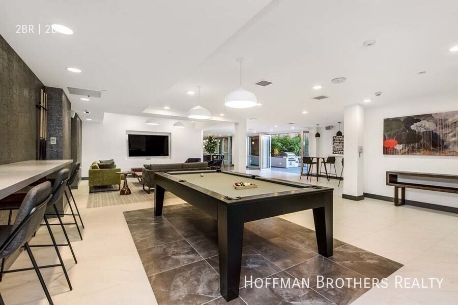 455 South Kenmore Avenue #408 - Photo 5 of 8