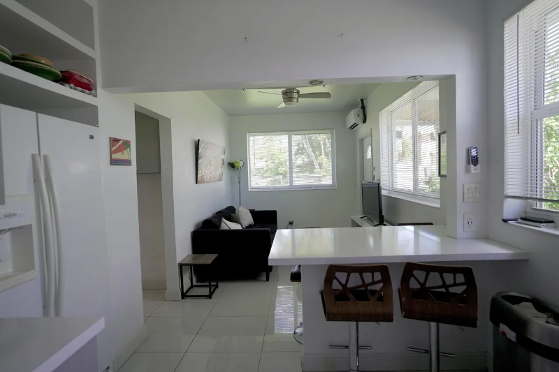 2513 Staples Avenue #B - Photo 6 of 14