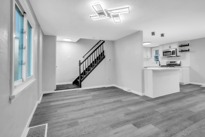 1209 Cloverfield Dr - Photo 2 of 20