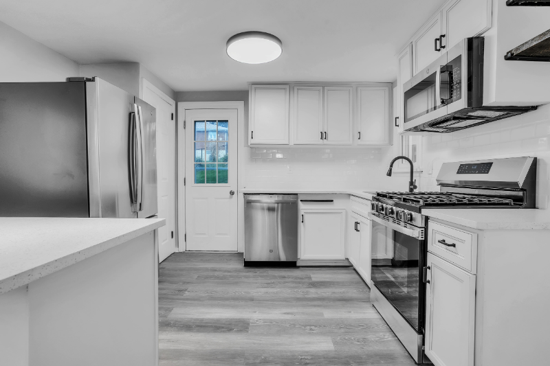 1209 Cloverfield Dr - Photo 6 of 20