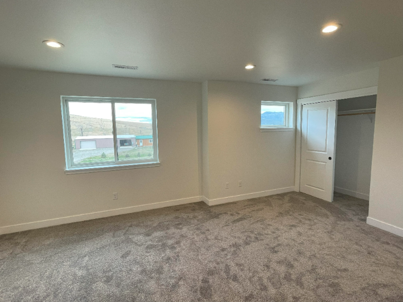 502 E 2nd Ave - Photo 6 of 16