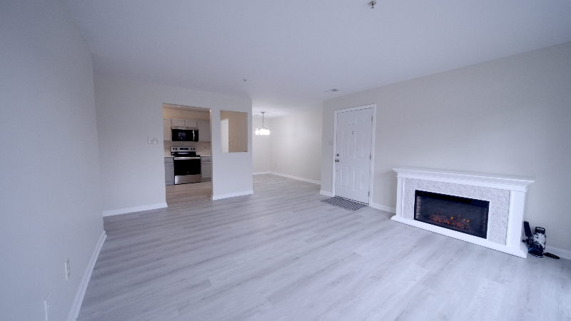 136 Brookland Ct #8 - Photo 3 of 17