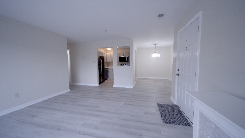 136 Brookland Ct #8 - Photo 5 of 17