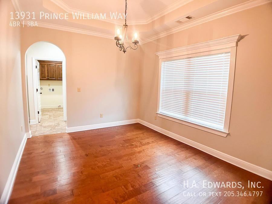 13931 Prince William Way - Photo 6 of 35