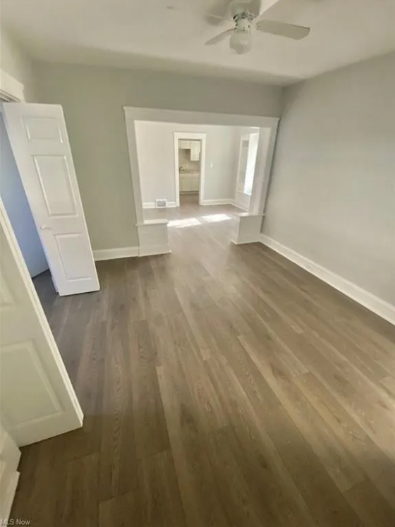 2231 W 105th St #2UP - Photo 3 of 12