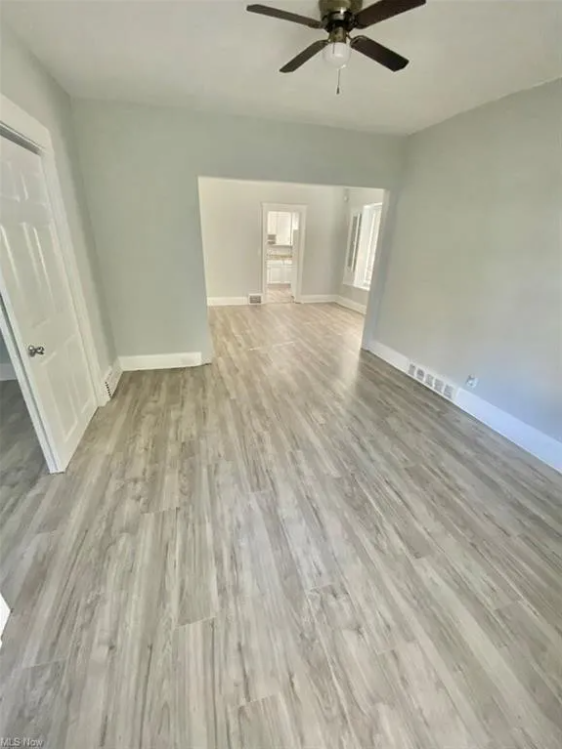 2231 W 105th St #2UP - Photo 4 of 12