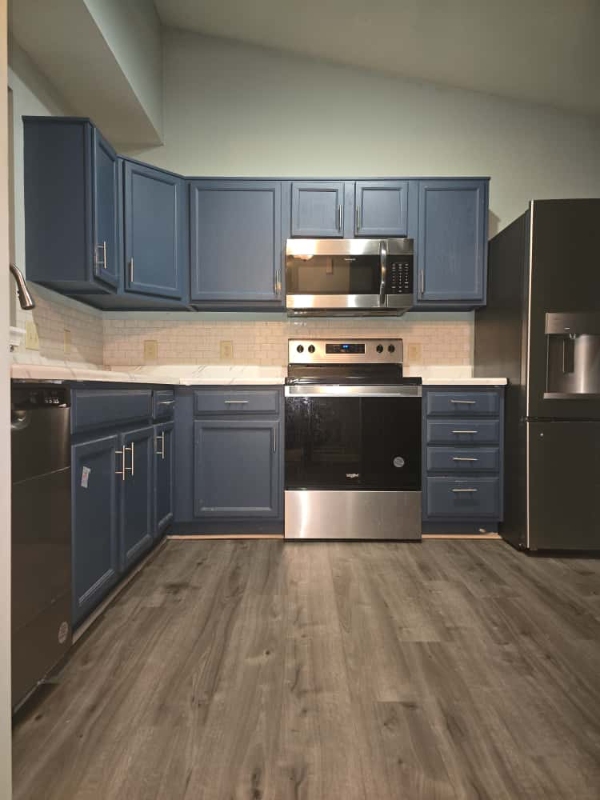 8209 Twin Rivers Drive - Photo 2 of 15