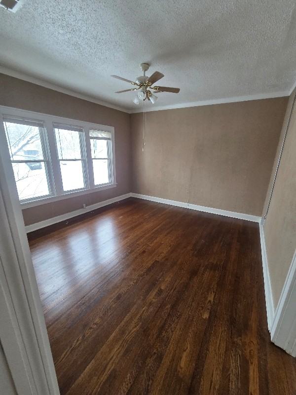 5921 Harrison St - Photo 7 of 15