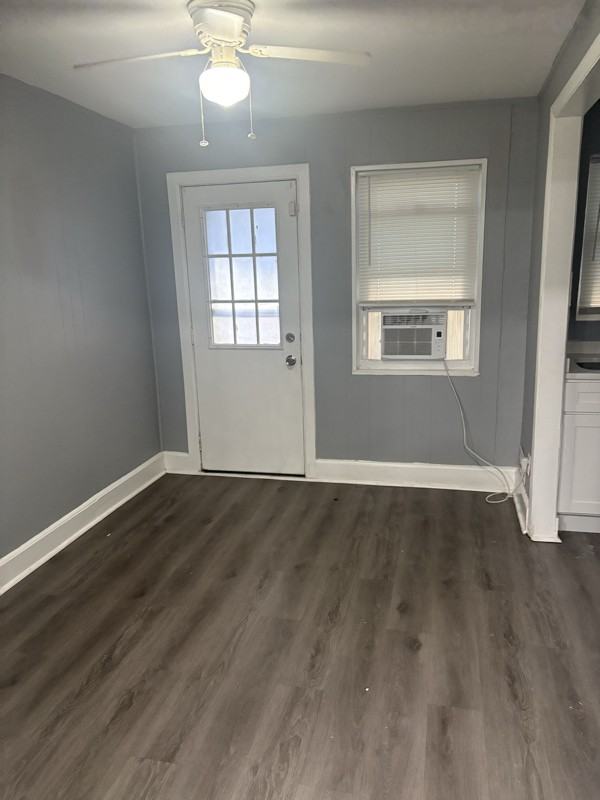 921 Bonaparte Ave - Photo 4 of 15