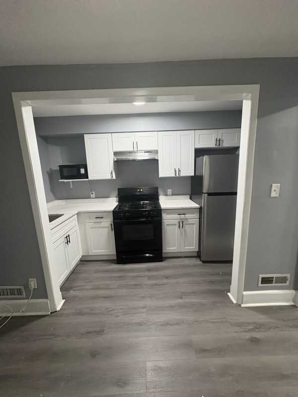 921 Bonaparte Ave - Photo 5 of 15