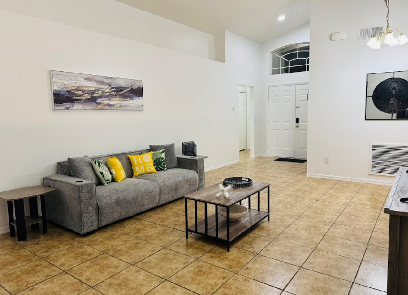 536 Cheshire Way #2 - Photo 4 of 6