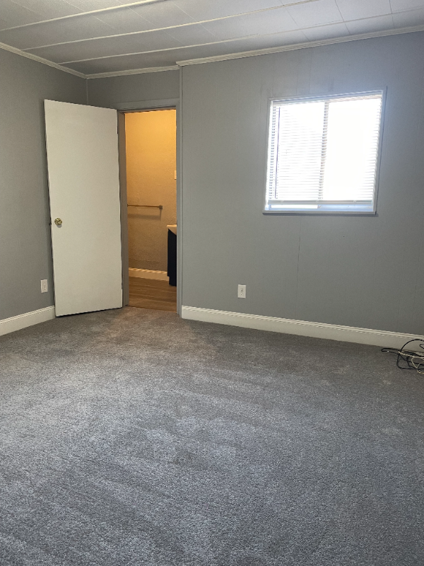 1937 Kenneth Avenue #B - Photo 7 of 8