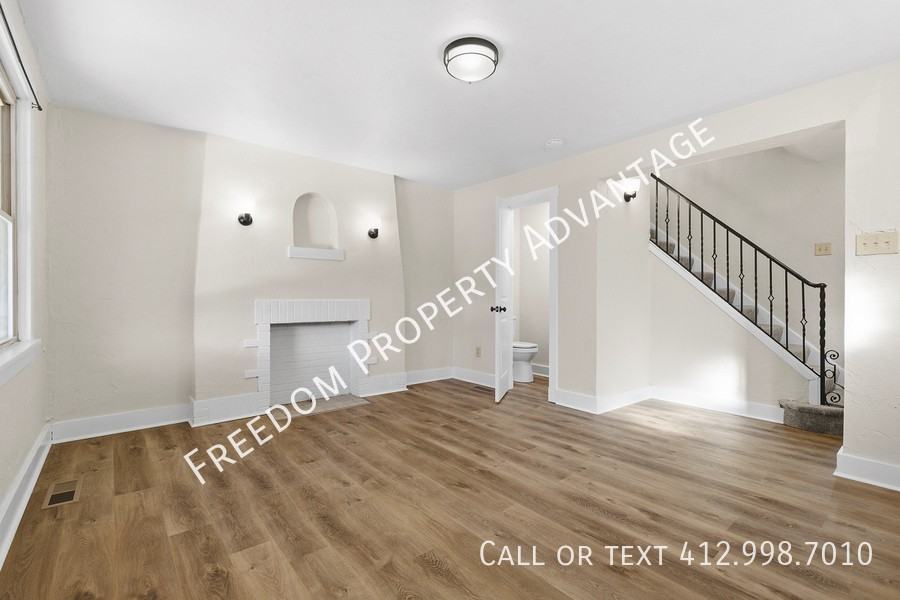 767 Shady Dr E - Photo 4 of 36