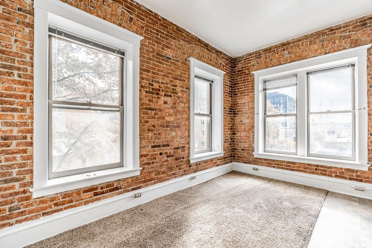 Classic Co - Photo 2 of 35