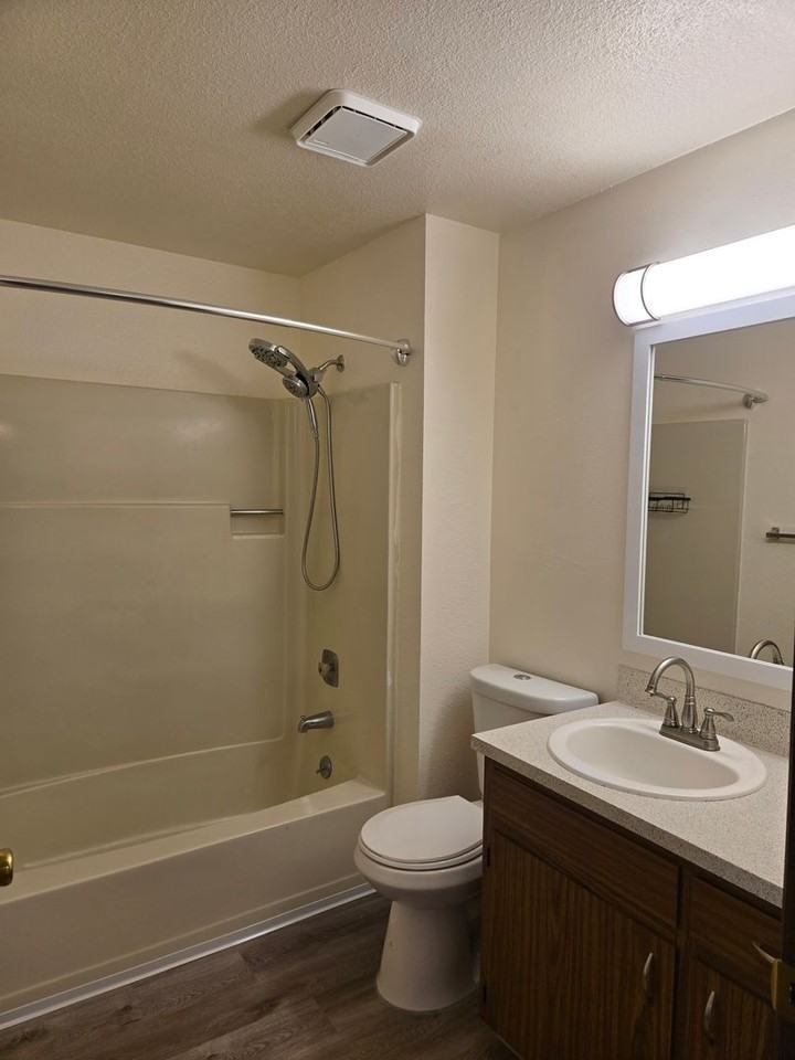 #257 ROSE PARK APTS - Photo 4 of 6