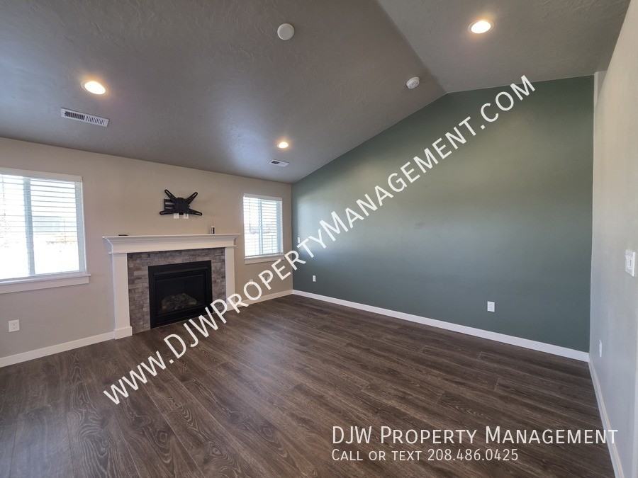 7528 West Itasco Drive - Photo 3 of 17