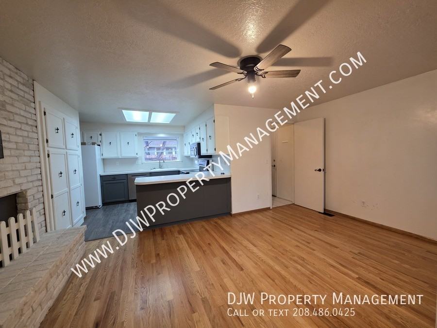 9144 West Dalton Place - Photo 2 of 19